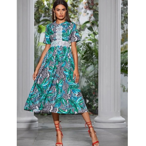 SHEIN Dresses & Skirts - Snakeskin Tropical Print Lace Panel A-Line Dress!
